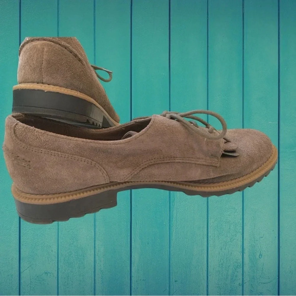 Clarks Brown Suede Flats - Picture 1 of 7